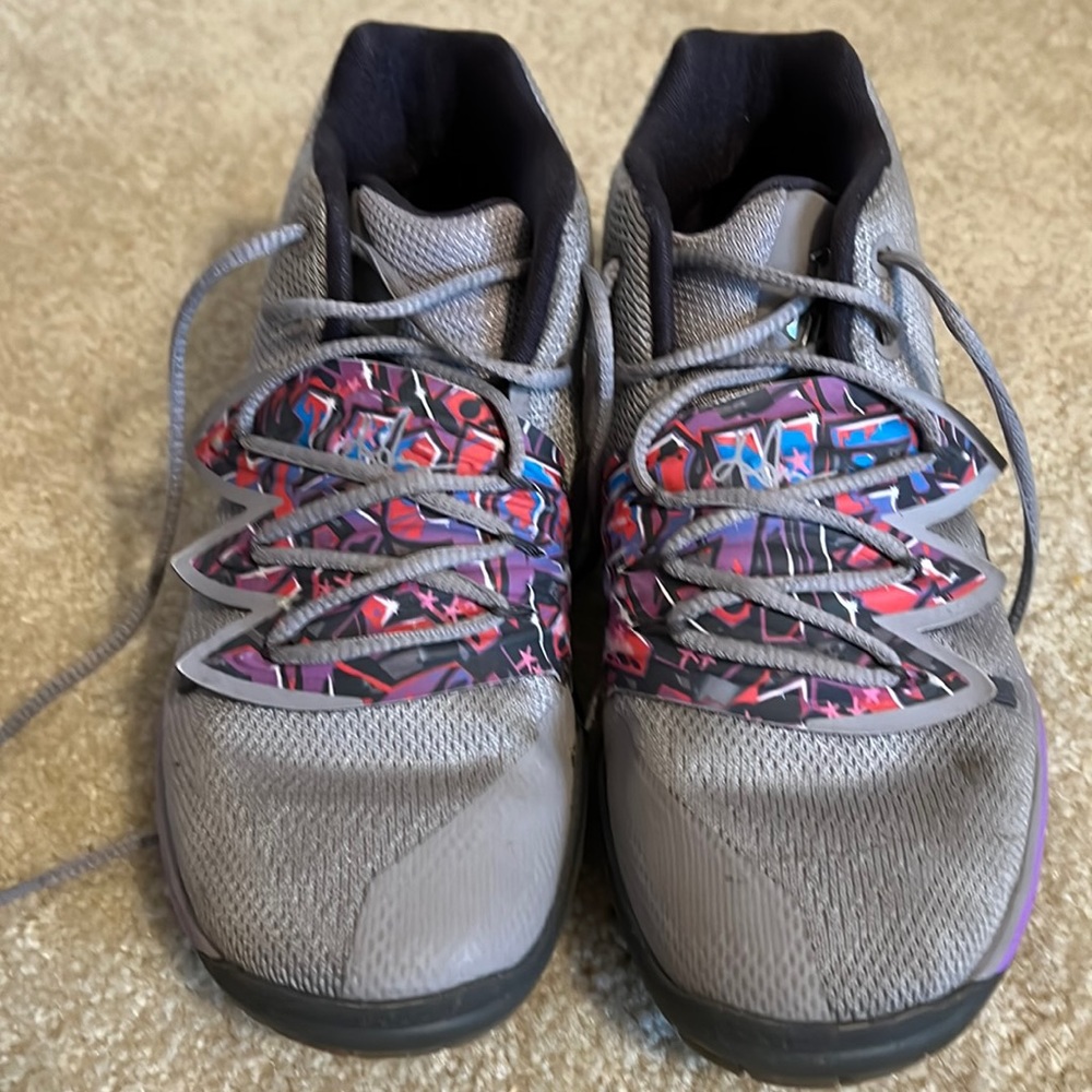 Girls Nike Kyrie 5 basketball sneakers